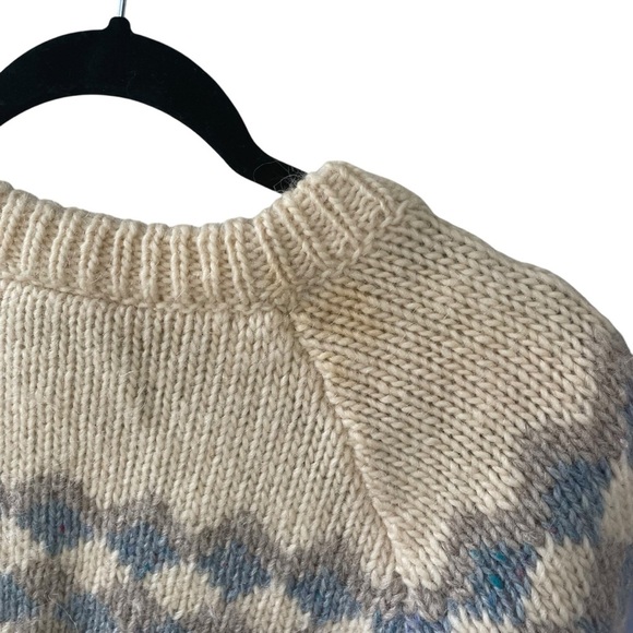 VINTAGE GAELTARRA Ireland Patterned Irish Sweater Cream Blue L - Picture 7 of 8